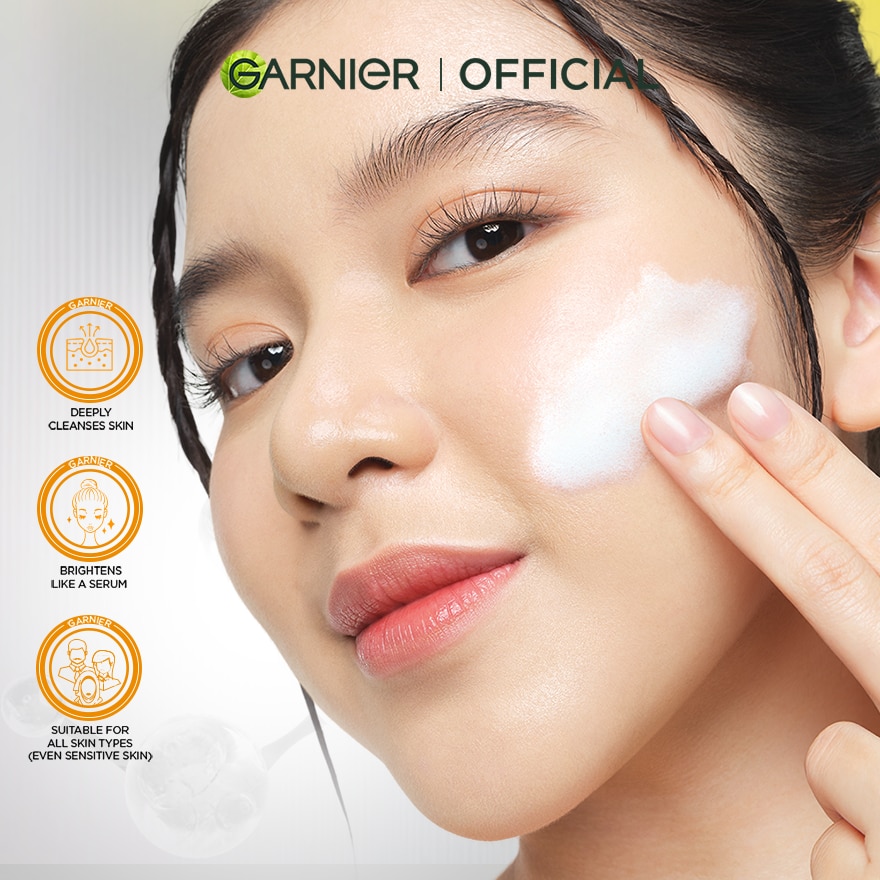GARNIER Bright Complete Vitamin C Serum Cleanser 100ml
