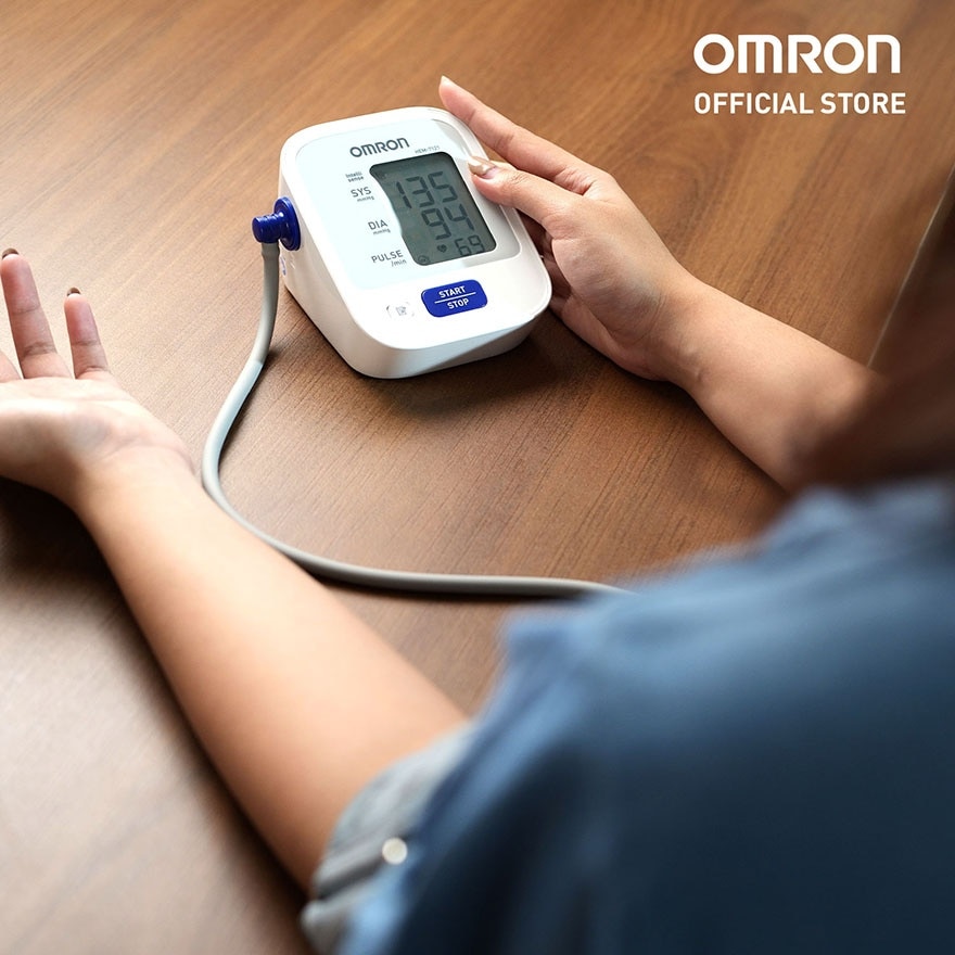 OMRON HEM-7121 Automatic Upper Arm Blood Pressure Monitor BP BPM Digital