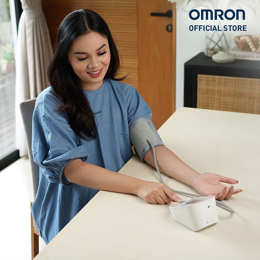 OMRON HEM-7143T Automatic Upper Arm Blood Pressure Monitor BP BPPM Digital with Bluetooth