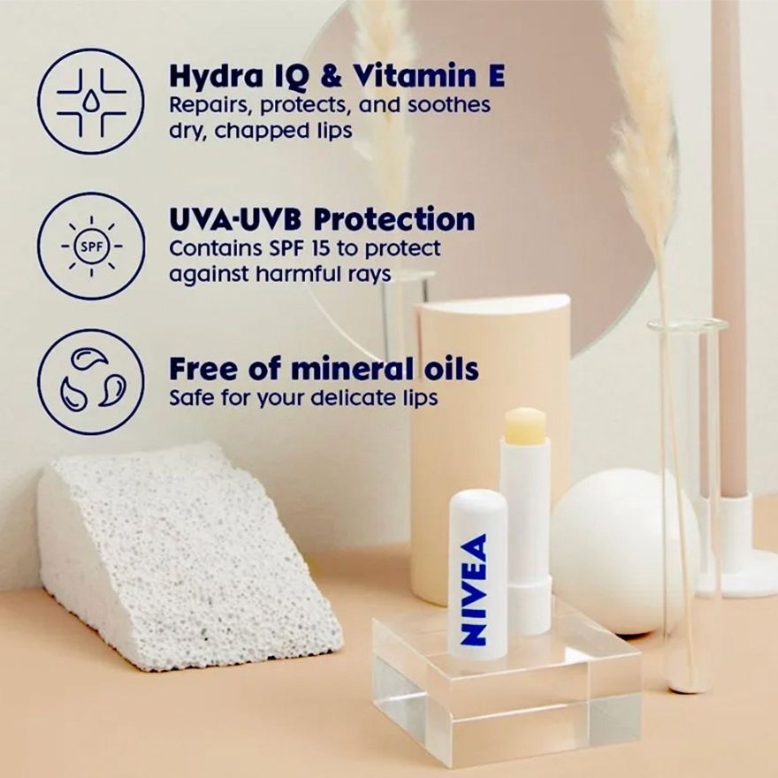 NIVEA Med Repair with SPF15 Lip Balm 4.8g