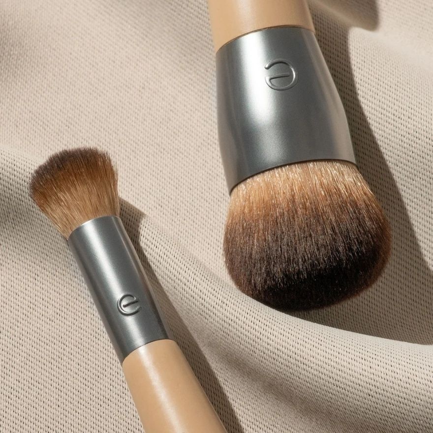 ECOTOOLS Blend Dual Brush Blend and Conceal Brush Duo 1 Pack image