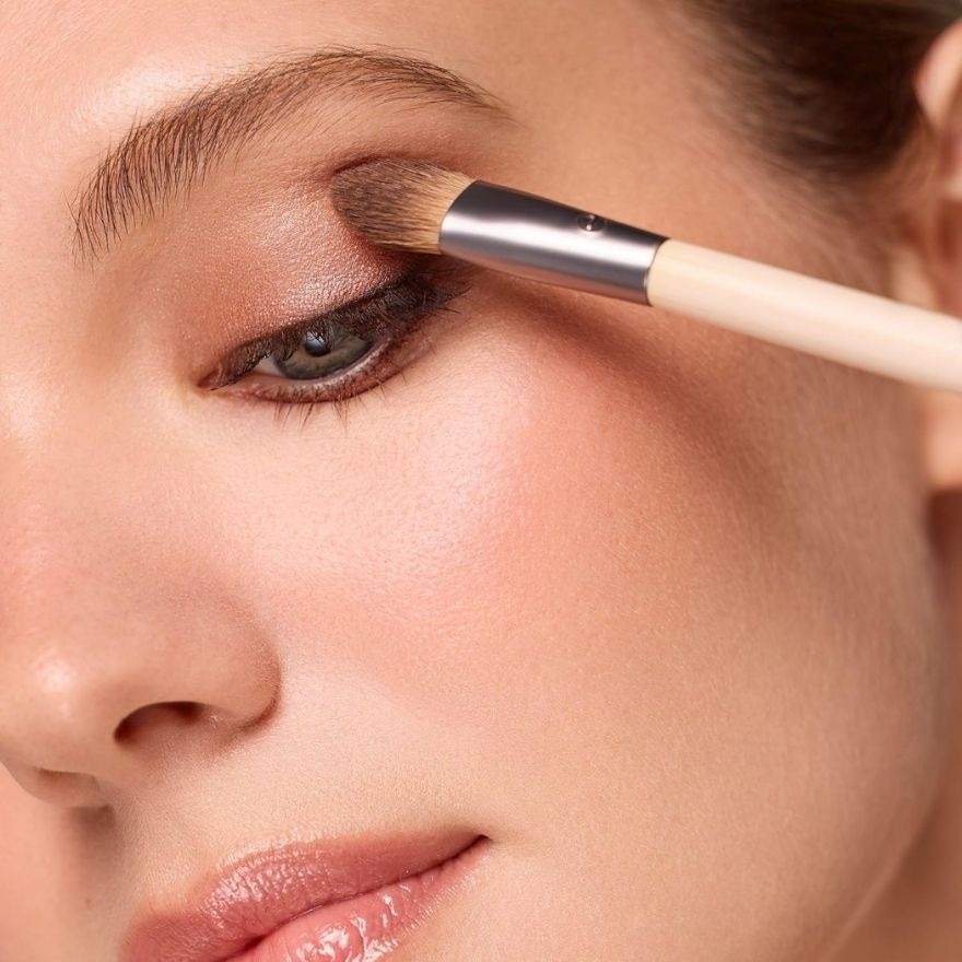 ECOTOOLS All Over Eye Brush 1 Pack image